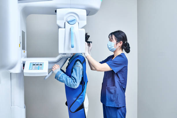 Best Emergency Tooth Extraction in Marine City, MI
